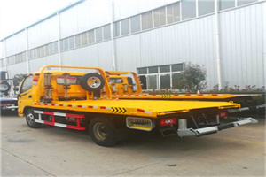 永福附近拖车救援搭电